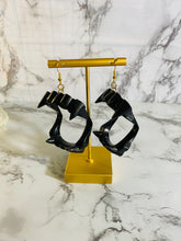 Load image into Gallery viewer, Vampire Teeth Earrings