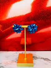 Load image into Gallery viewer, Gift Bow Earrings