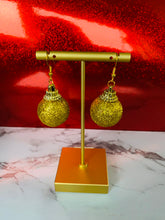 Load image into Gallery viewer, Glitter Ornament Earrings
